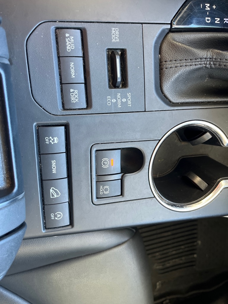 Toyota Highlander XLE AWD (Natl) 2021