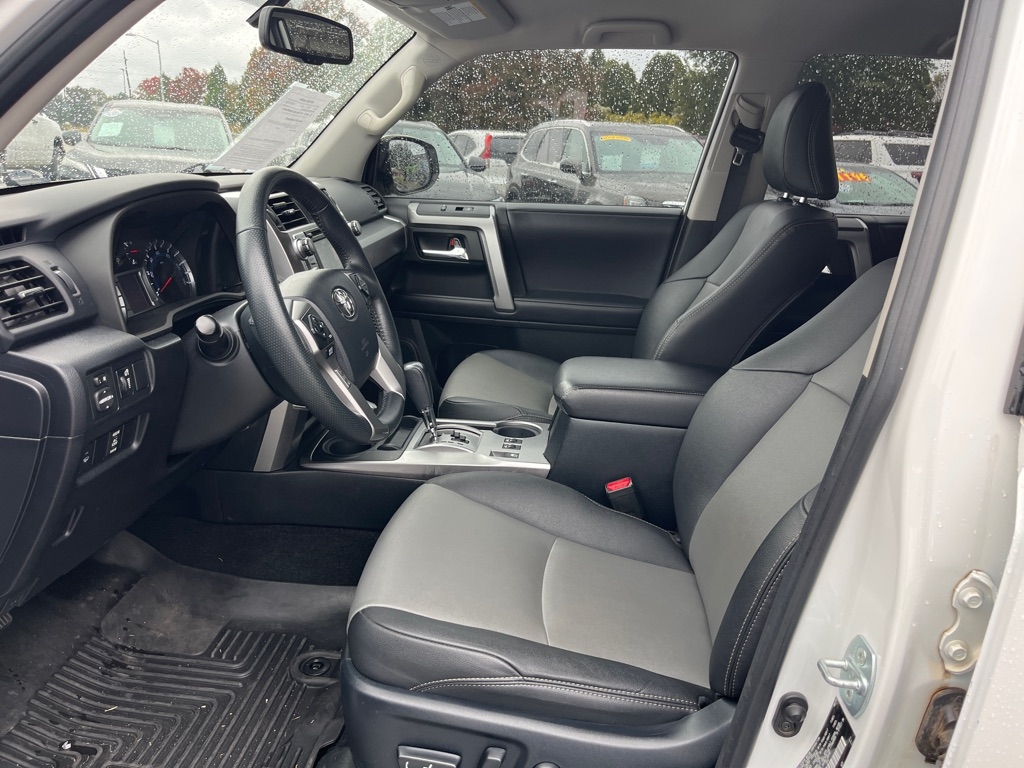 Toyota 4Runner TRD Off Road Premium 4WD (Natl) 2019