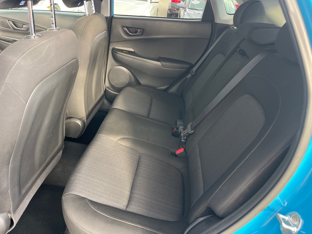 Hyundai Kona SEL Auto FWD 2022