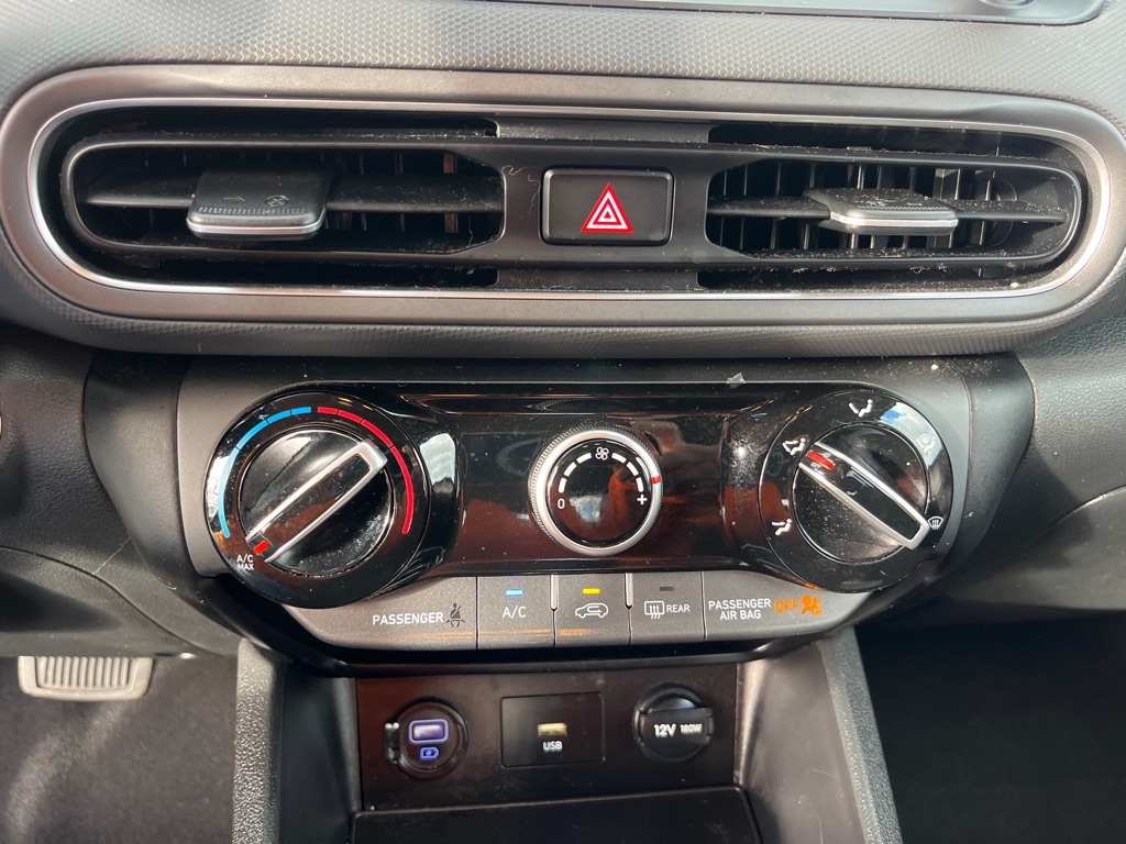 Hyundai Kona SEL Auto FWD 2022