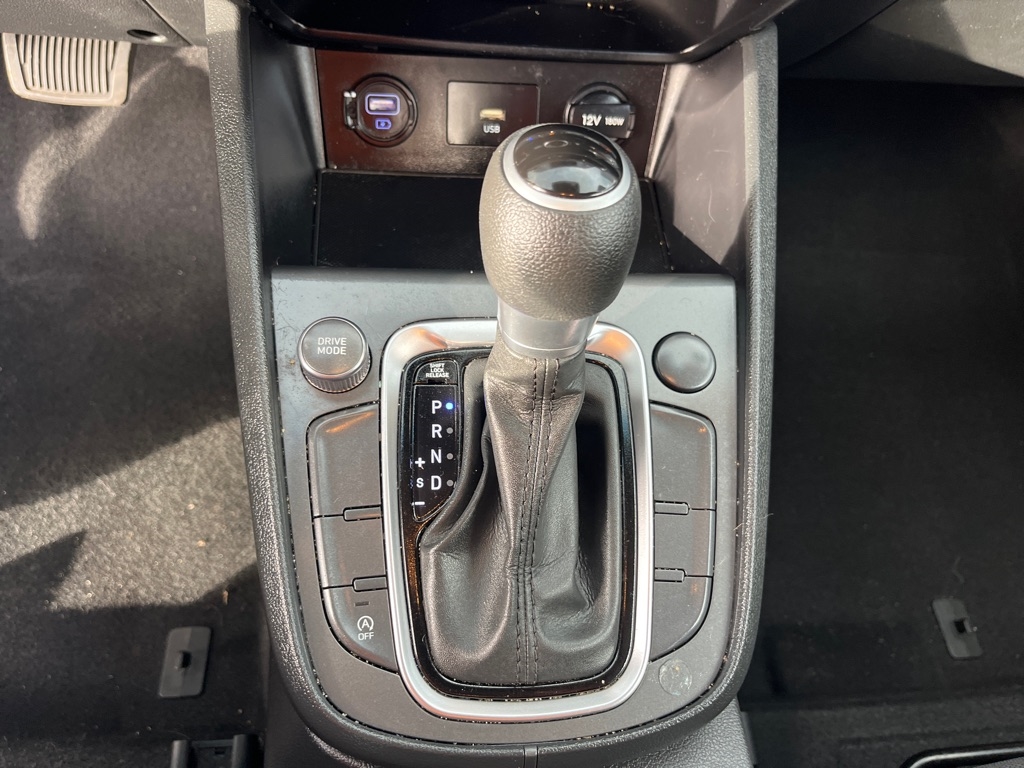 Hyundai Kona SEL Auto FWD 2022