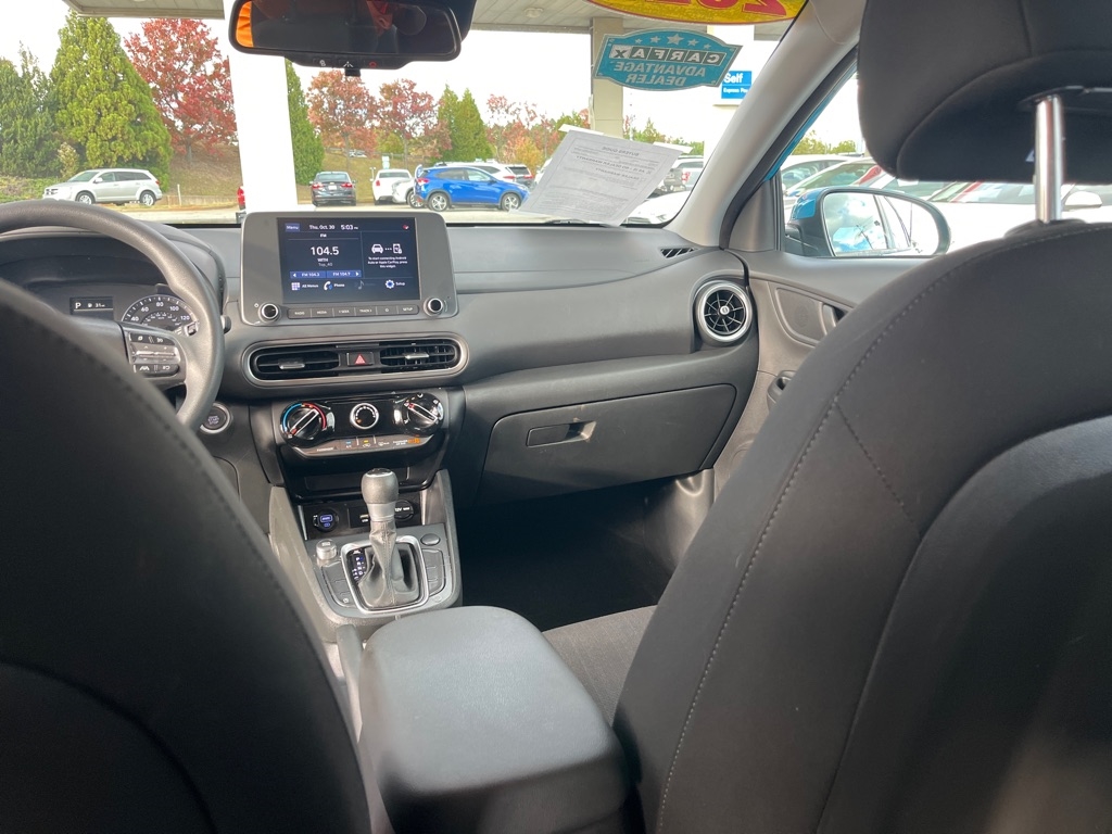 Hyundai Kona SEL Auto FWD 2022