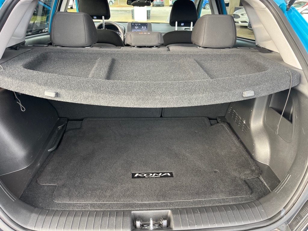 Hyundai Kona SEL Auto FWD 2022