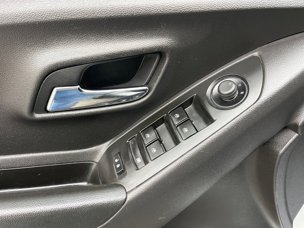 Chevrolet Trax FWD 4dr LT 2021