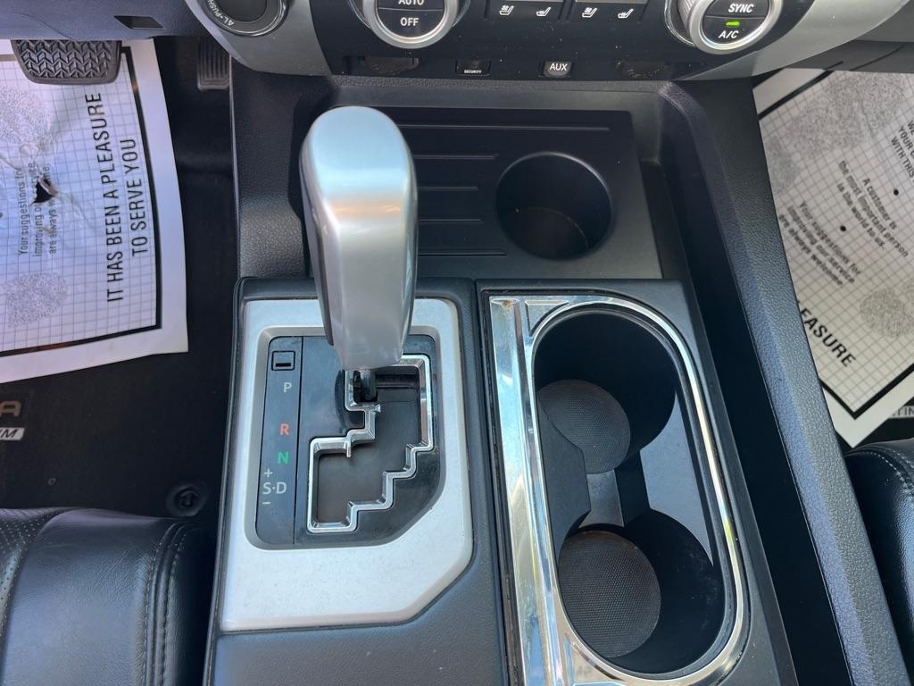 Toyota Tundra 4WD Platinum CrewMax 5.5' Bed 5.7L FFV (Natl) 2017