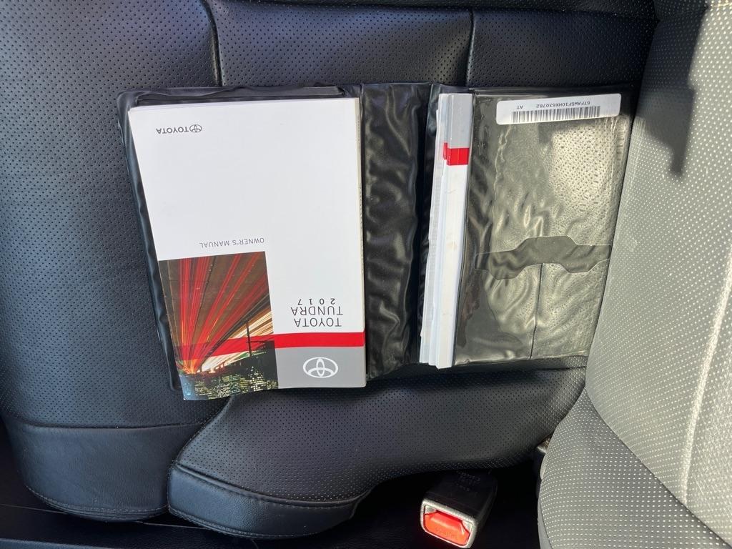 Toyota Tundra 4WD Platinum CrewMax 5.5' Bed 5.7L FFV (Natl) 2017