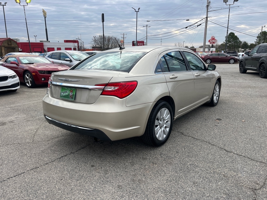 Chrysler 200 4dr Sdn LX 2014