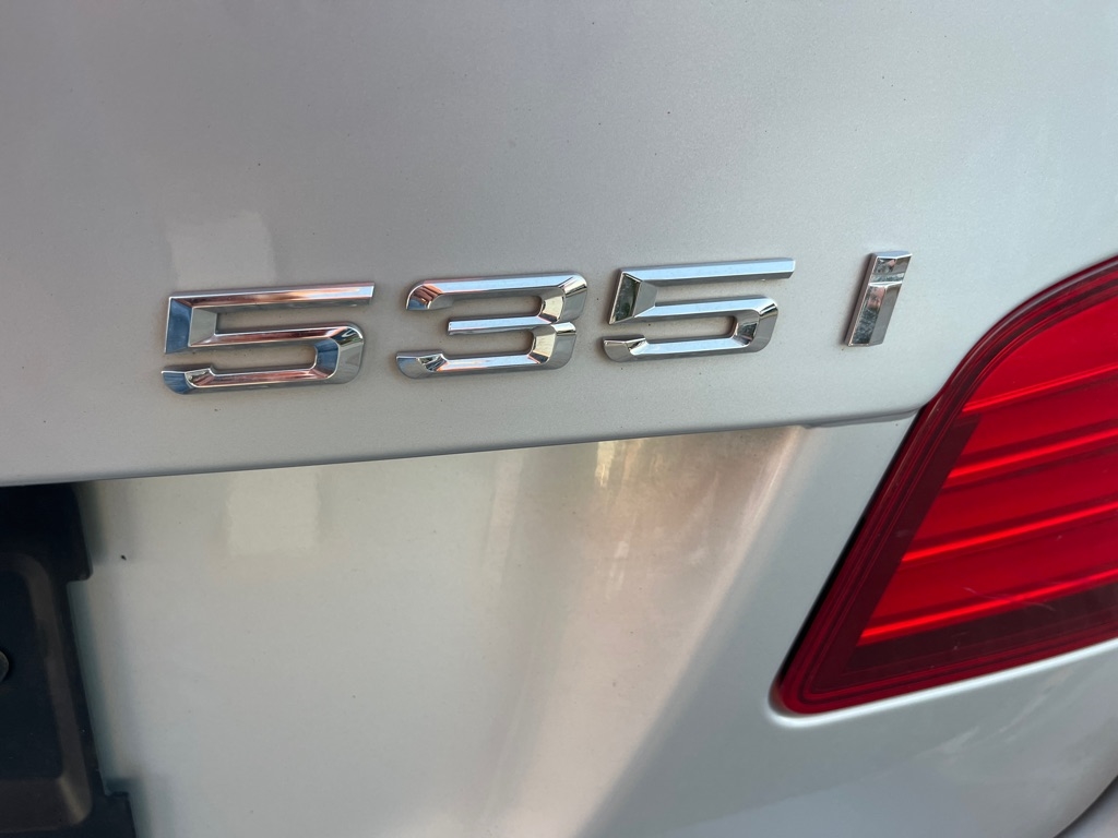 BMW 5 Series 4dr Sdn 535i RWD 2015