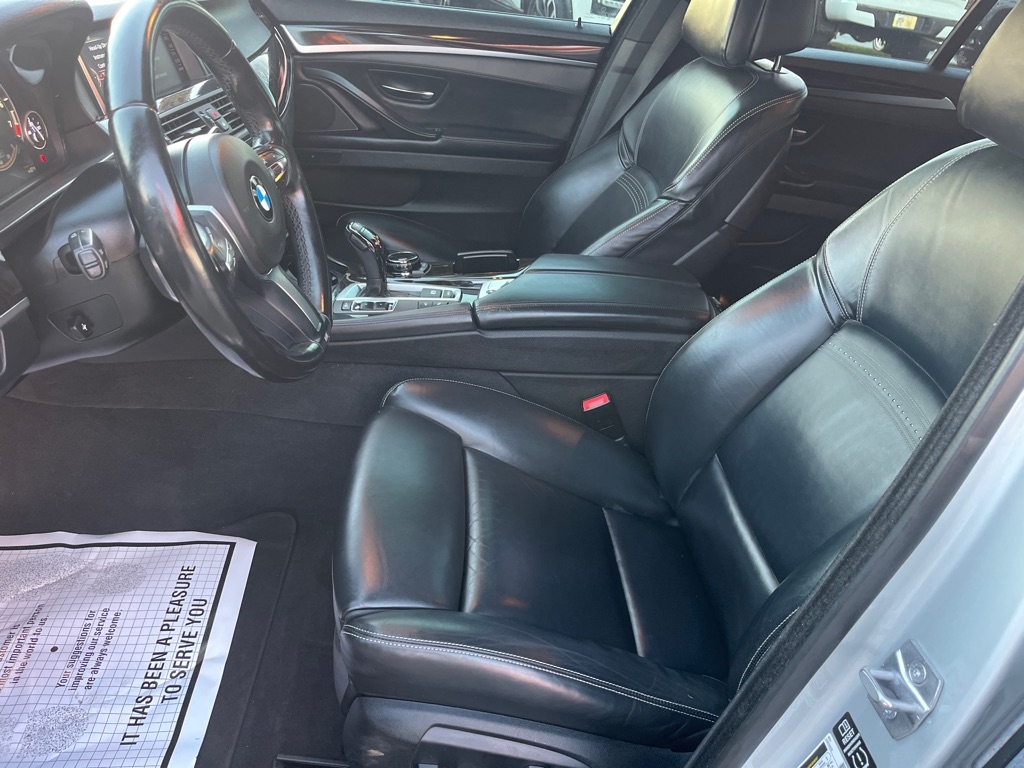 BMW 5 Series 4dr Sdn 535i RWD 2015