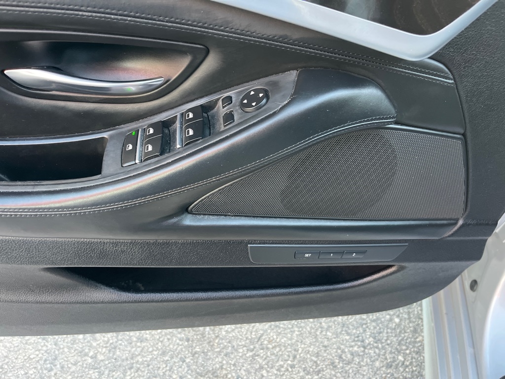 BMW 5 Series 4dr Sdn 535i RWD 2015