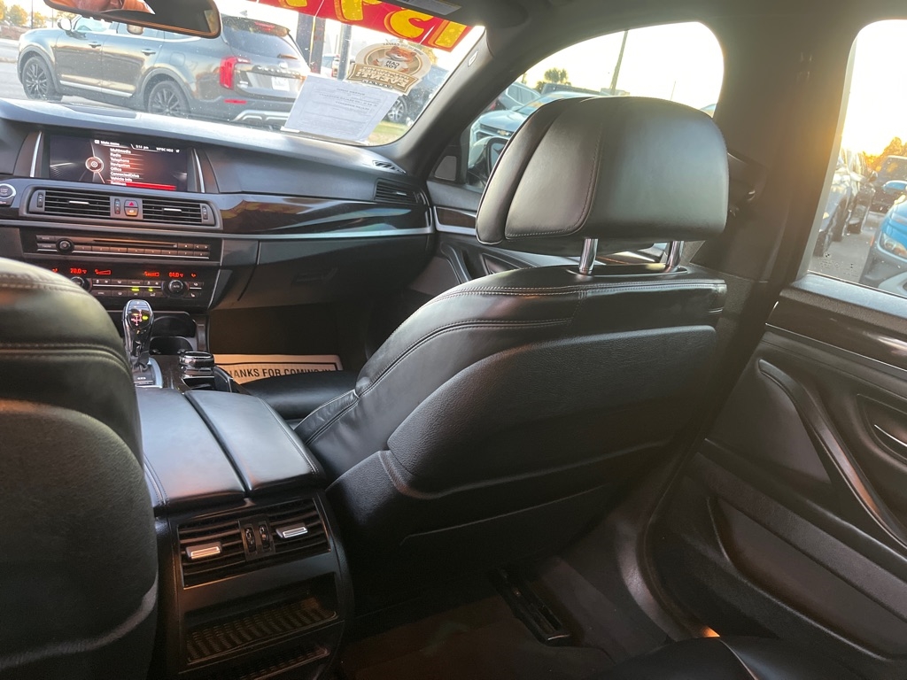 BMW 5 Series 4dr Sdn 535i RWD 2015