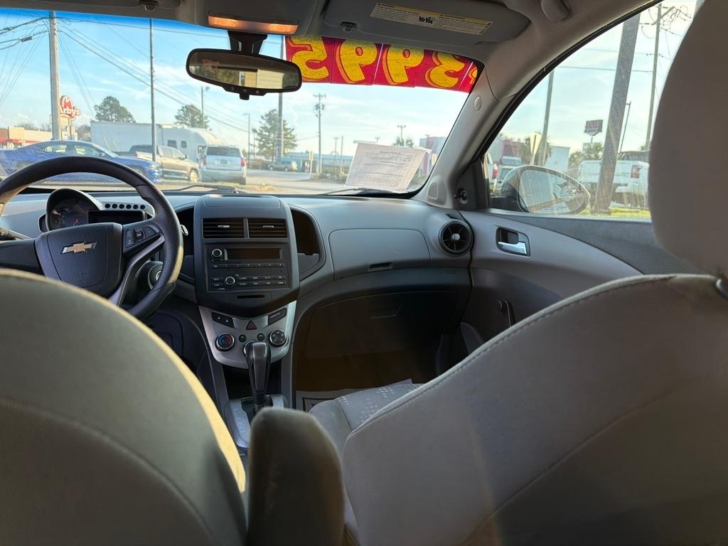 Chevrolet Sonic 5dr HB Auto LS 2014