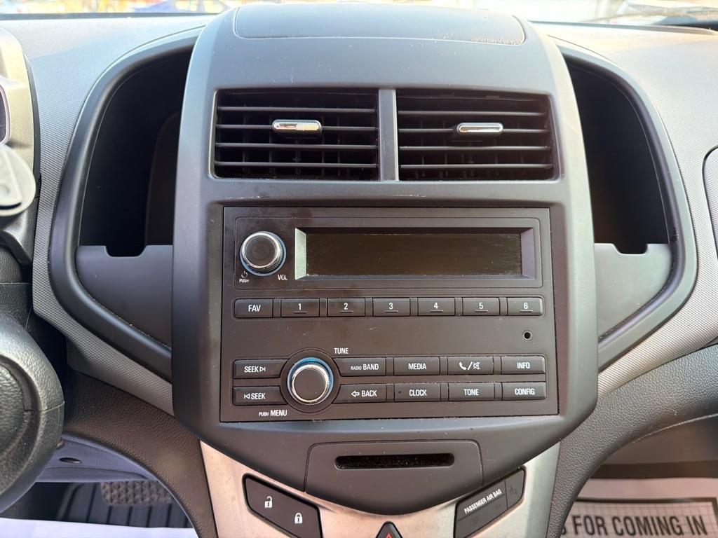 Chevrolet Sonic 5dr HB Auto LS 2014