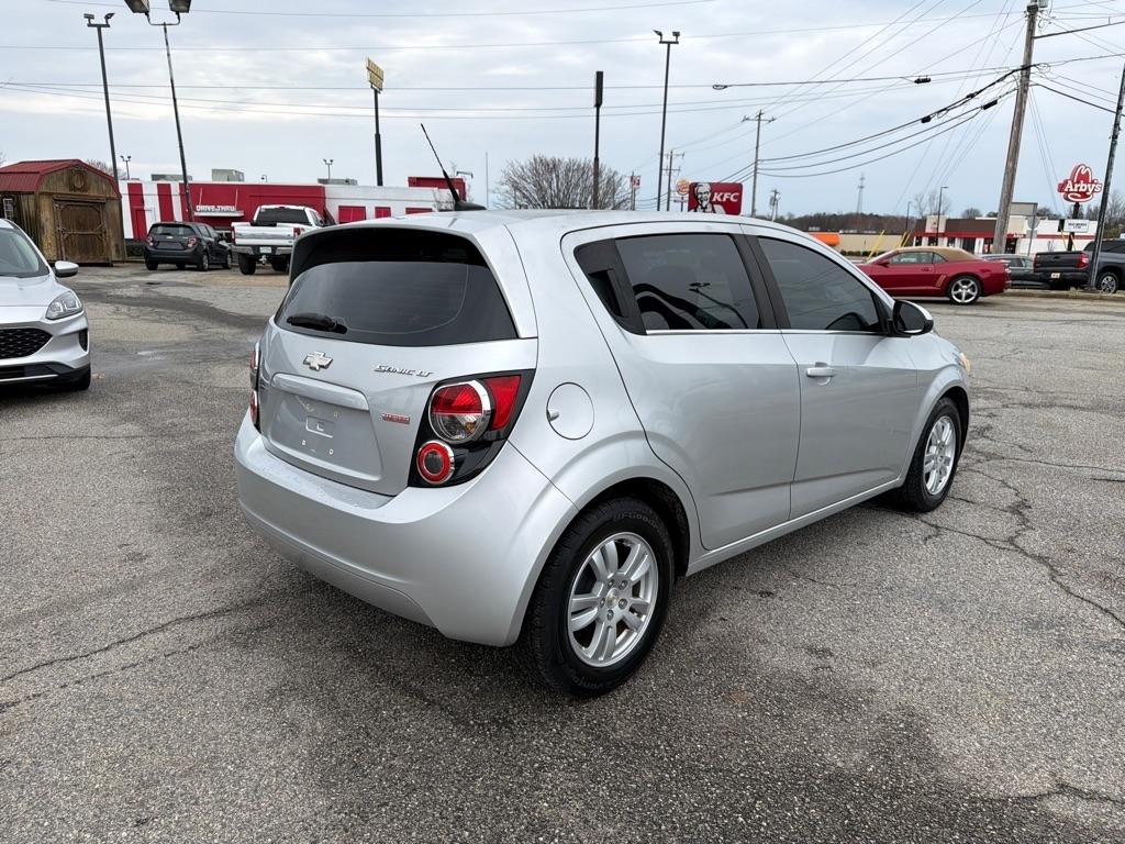 Chevrolet Sonic 5dr HB LT 1LT 2012