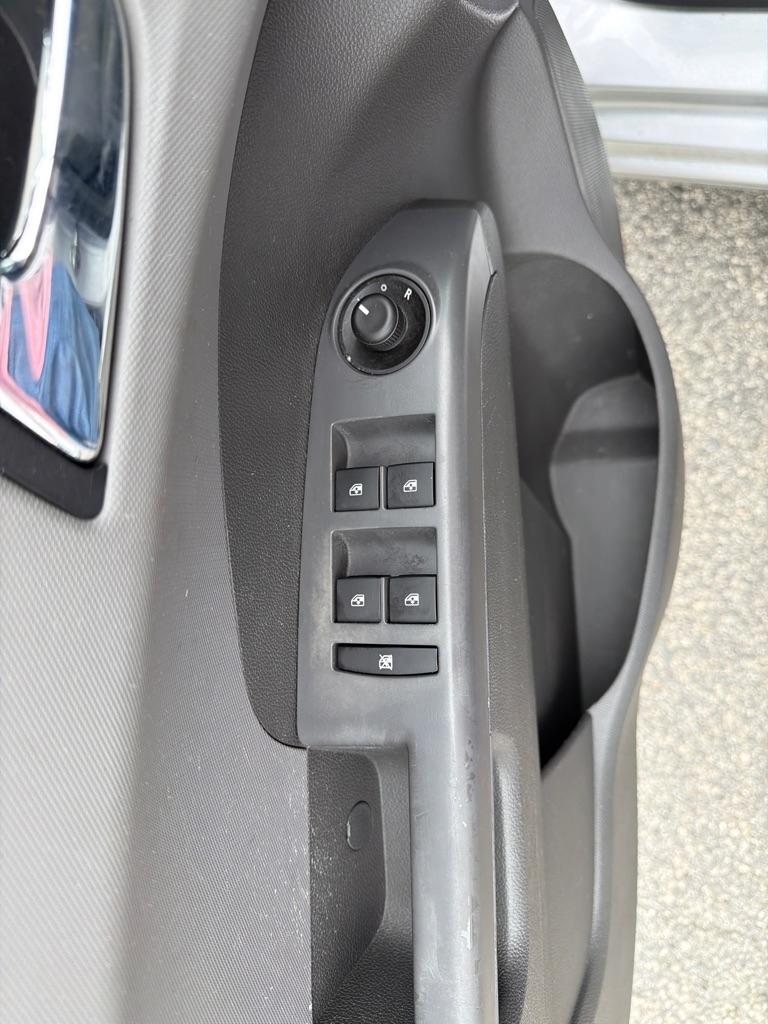 Chevrolet Sonic 5dr HB LT 1LT 2012