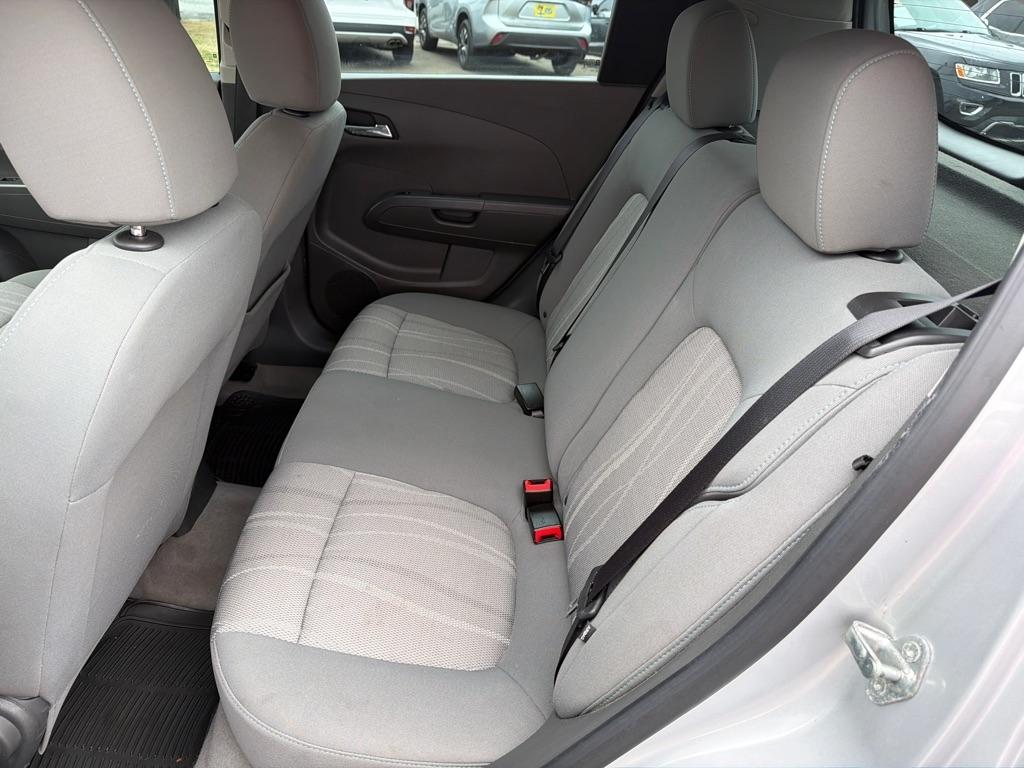 Chevrolet Sonic 5dr HB LT 1LT 2012