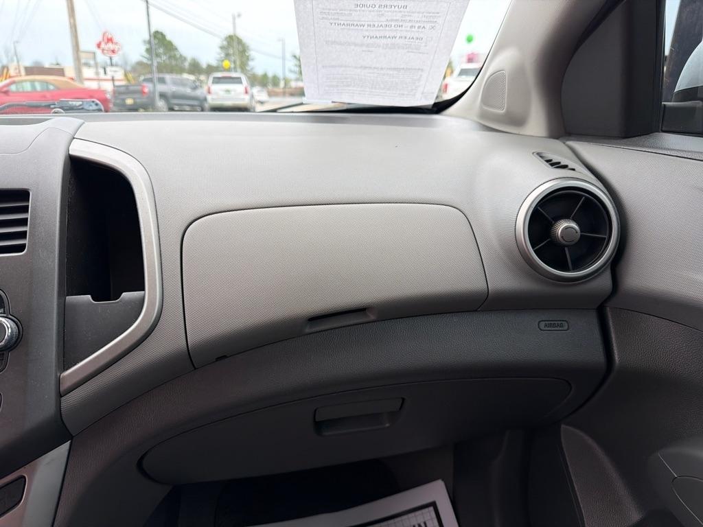 Chevrolet Sonic 5dr HB LT 1LT 2012