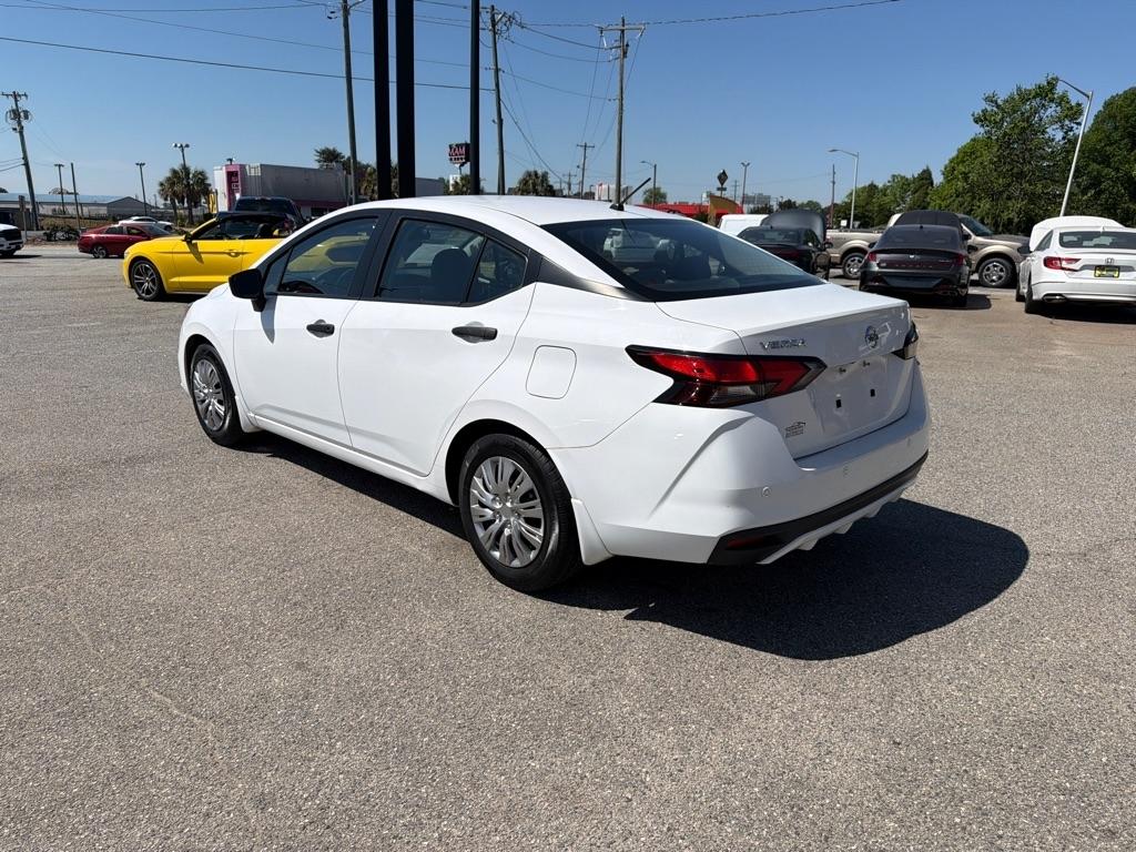 Nissan Versa S CVT 2021