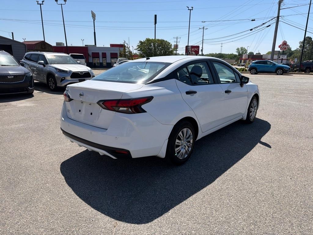 Nissan Versa S CVT 2021