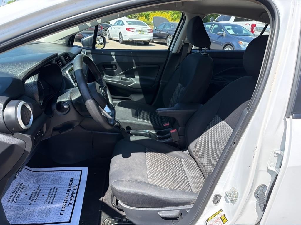 Nissan Versa S CVT 2021