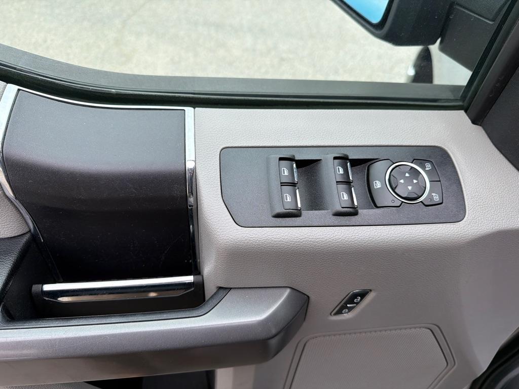 Ford F-150 XLT 2WD SuperCrew 5.5' Box 2020