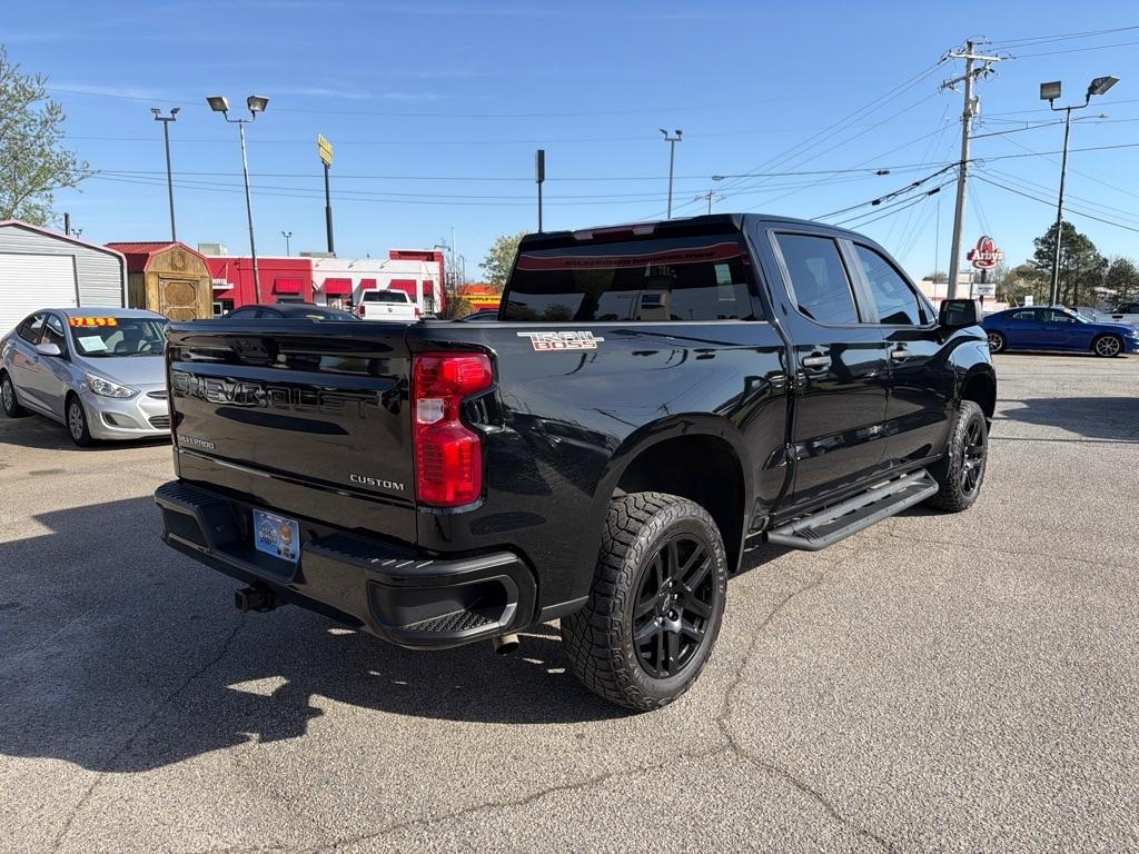 Chevrolet Silverado 1500 4WD Crew Cab 147" Custom Trail Boss 2023
