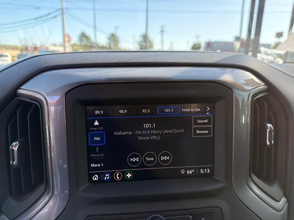 Chevrolet Silverado 1500 4WD Crew Cab 147" Custom Trail Boss 2023