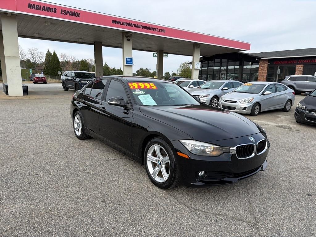 BMW 3 Series 4dr Sdn 320i RWD 2014