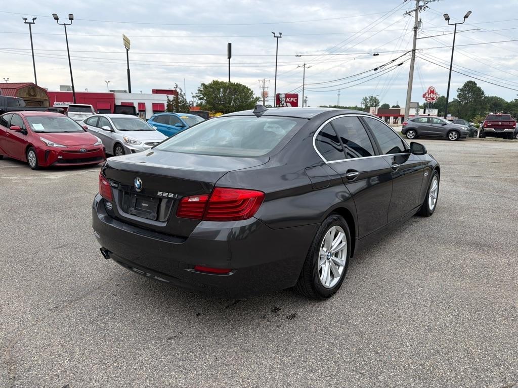 BMW 5 Series 4dr Sdn 528i xDrive AWD 2014