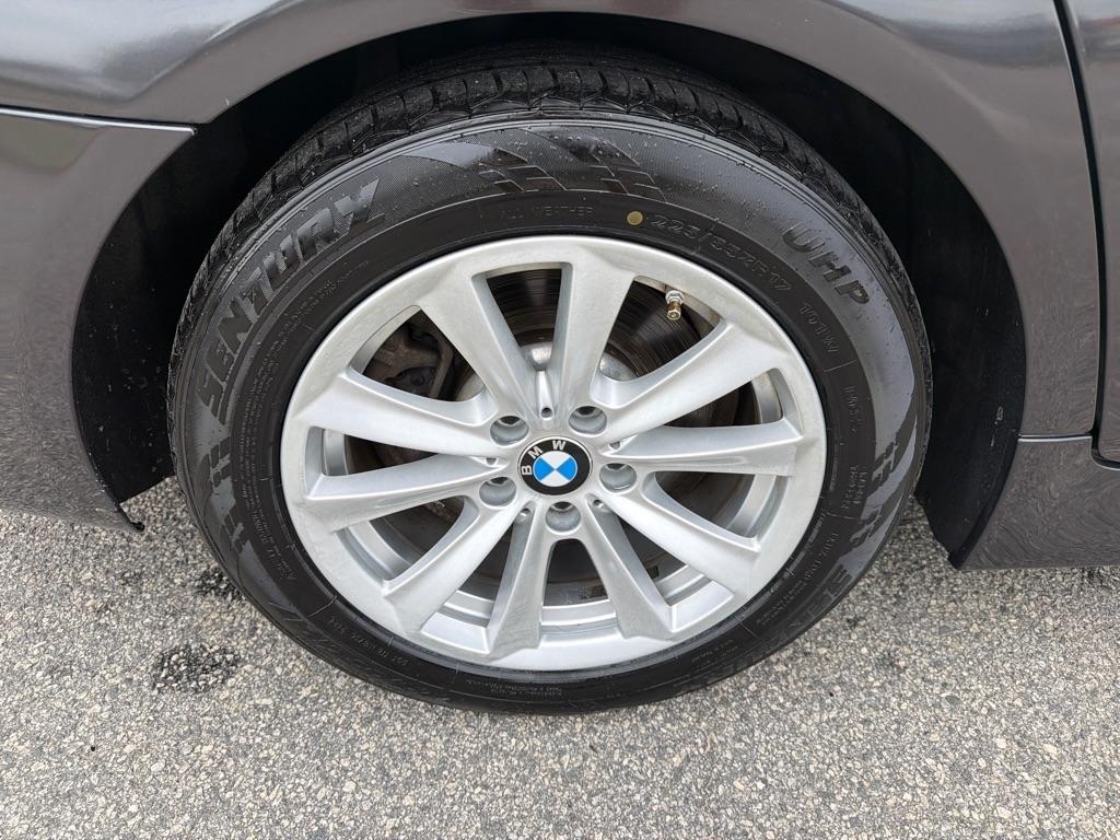 BMW 5 Series 4dr Sdn 528i xDrive AWD 2014