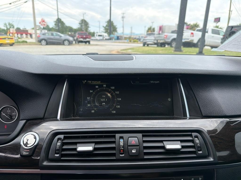 BMW 5 Series 4dr Sdn 528i xDrive AWD 2014