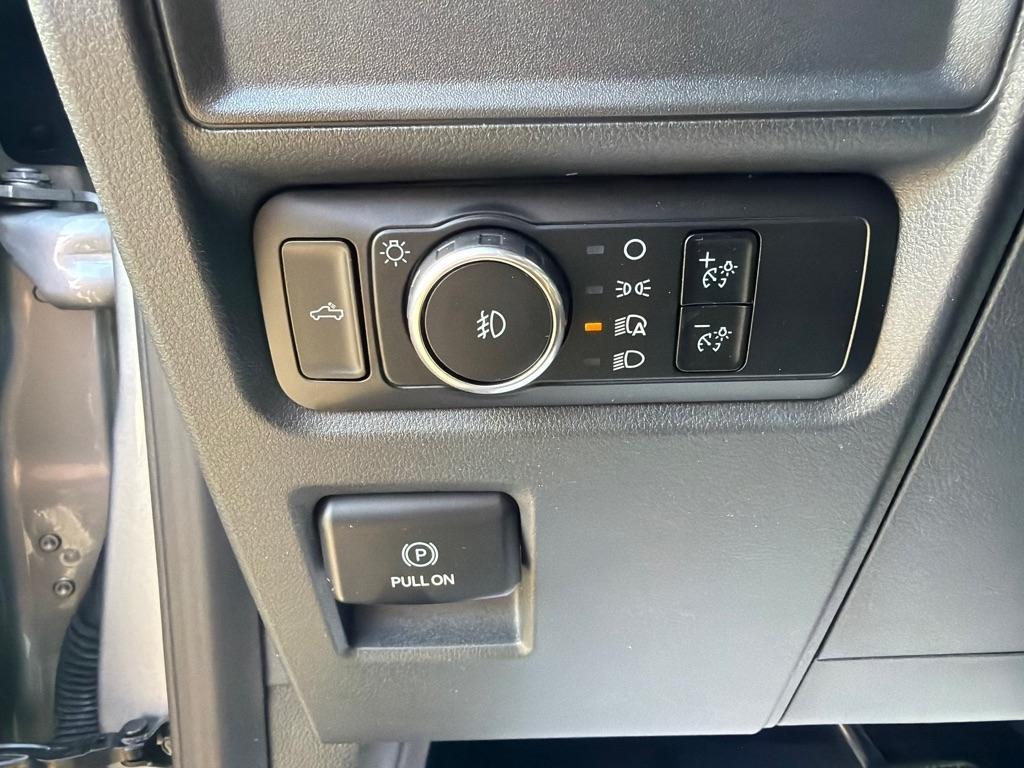 Ford F-150 STX 4WD SuperCrew 5.5' Box 2023