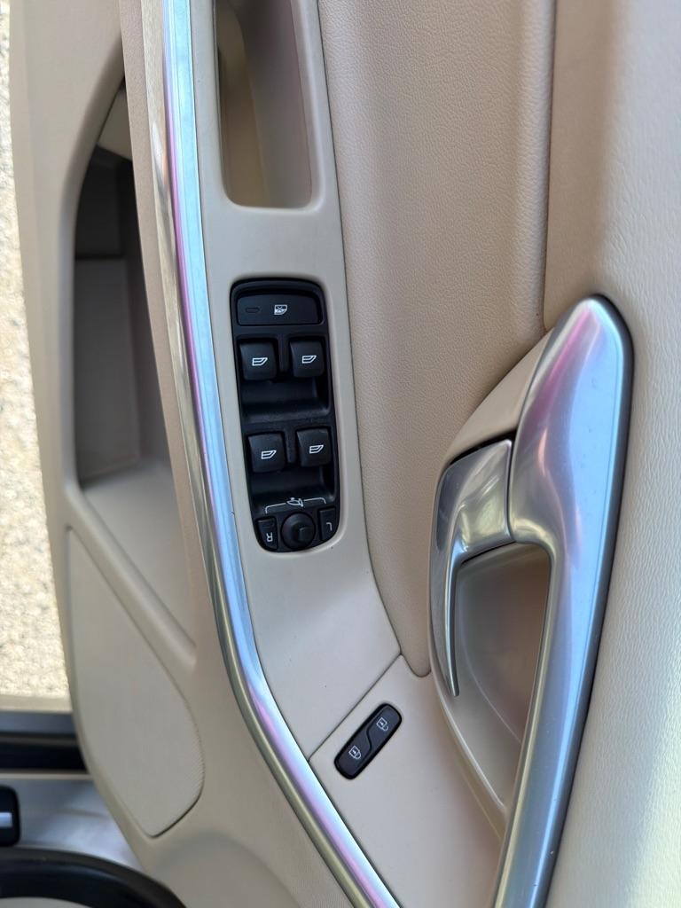 Volvo XC60 FWD 4dr T5 Drive-E Premier 2016