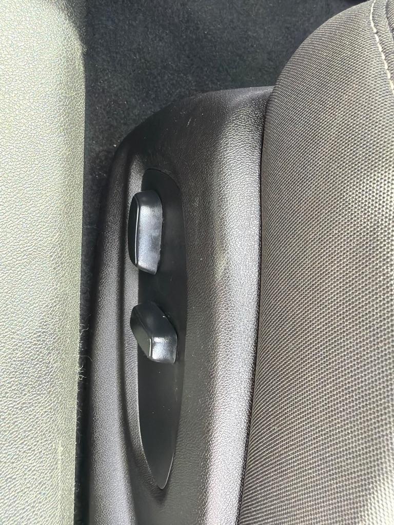 Chevrolet Camaro 2dr Cpe 1LT 2018