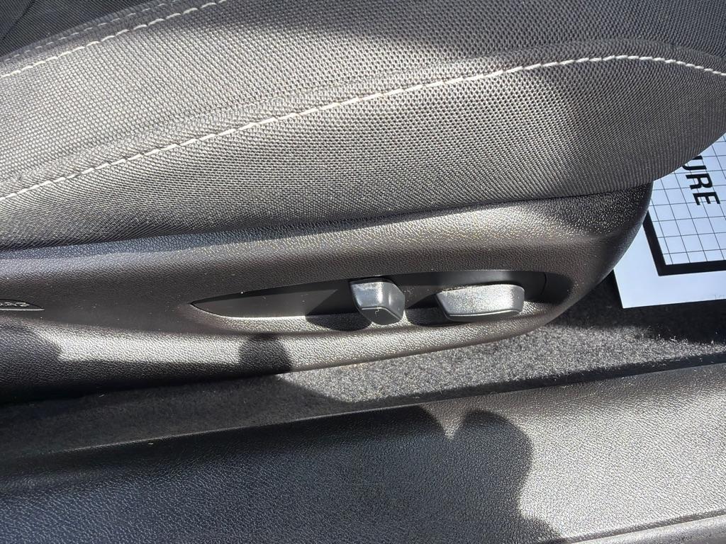 Chevrolet Camaro 2dr Cpe 1LT 2018