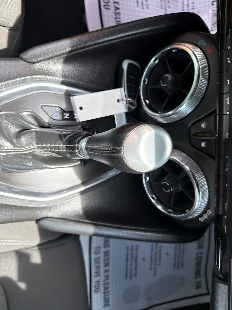 Chevrolet Camaro 2dr Cpe 1LT 2018