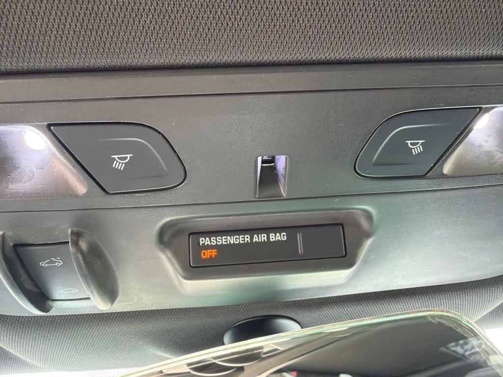 Chevrolet Camaro 2dr Cpe 1LT 2018