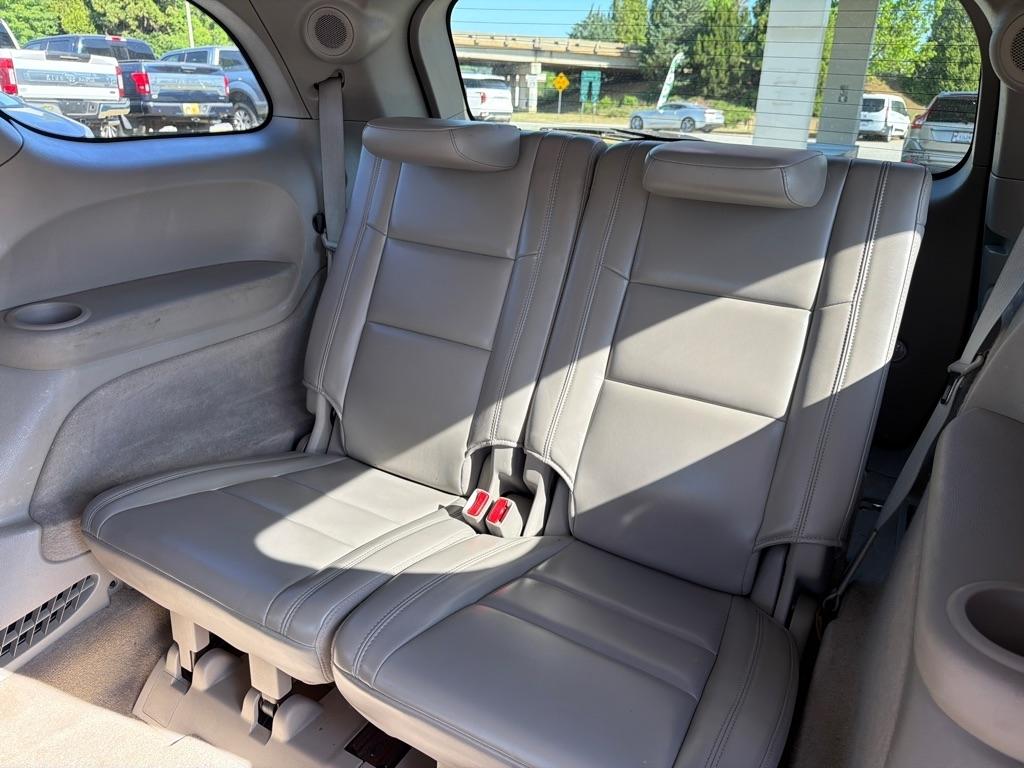 Dodge Durango 2WD 4dr Crew 2011