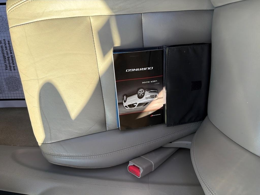 Dodge Durango 2WD 4dr Crew 2011