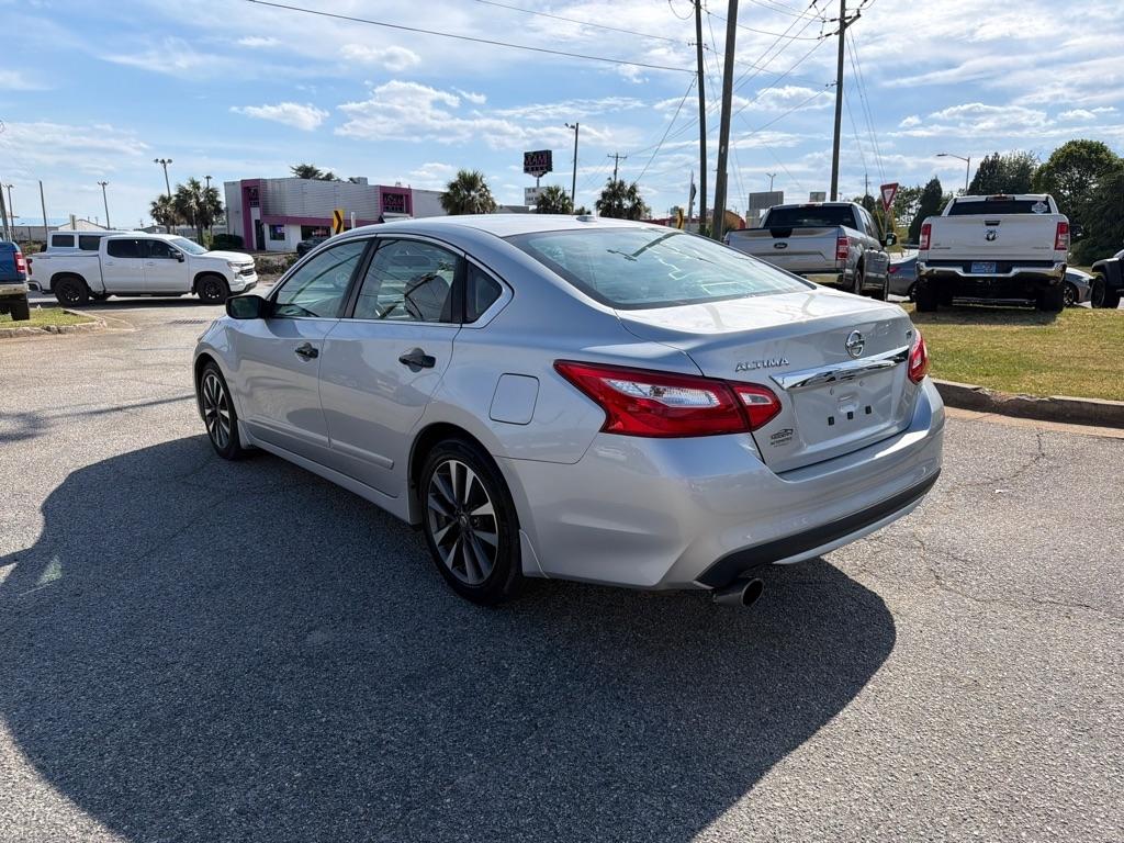 Nissan Altima 4dr Sdn I4 2.5 SV 2016