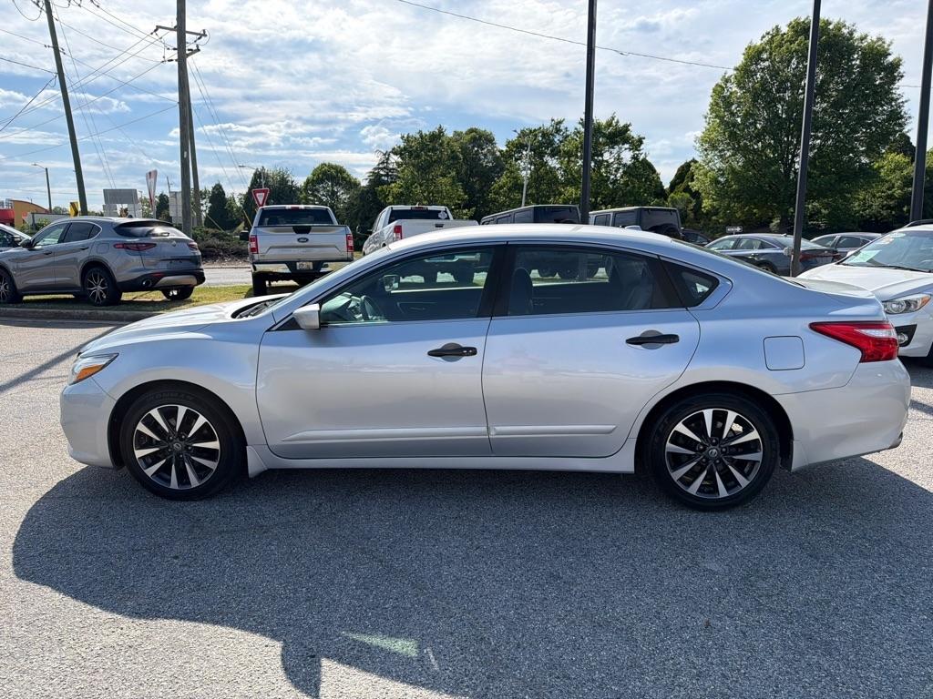 Nissan Altima 4dr Sdn I4 2.5 SV 2016