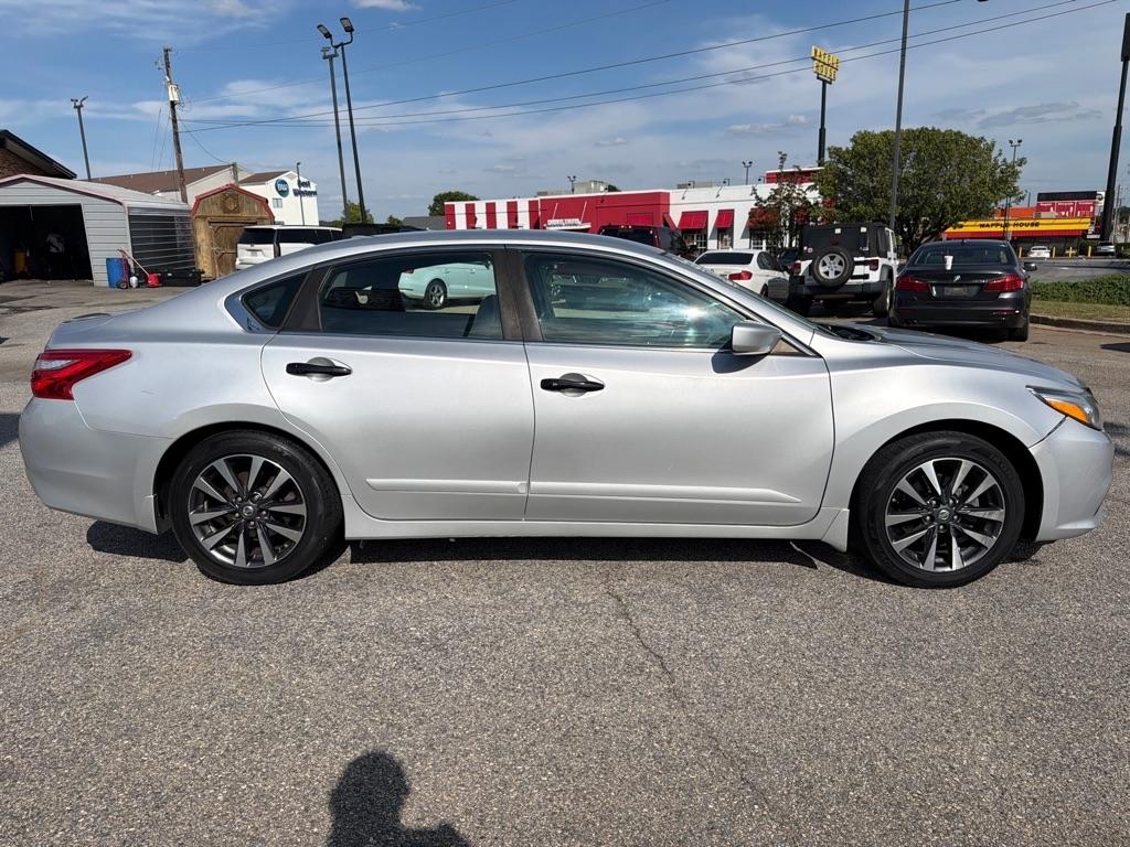 Nissan Altima 4dr Sdn I4 2.5 SV 2016