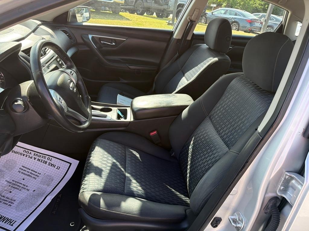 Nissan Altima 4dr Sdn I4 2.5 SV 2016