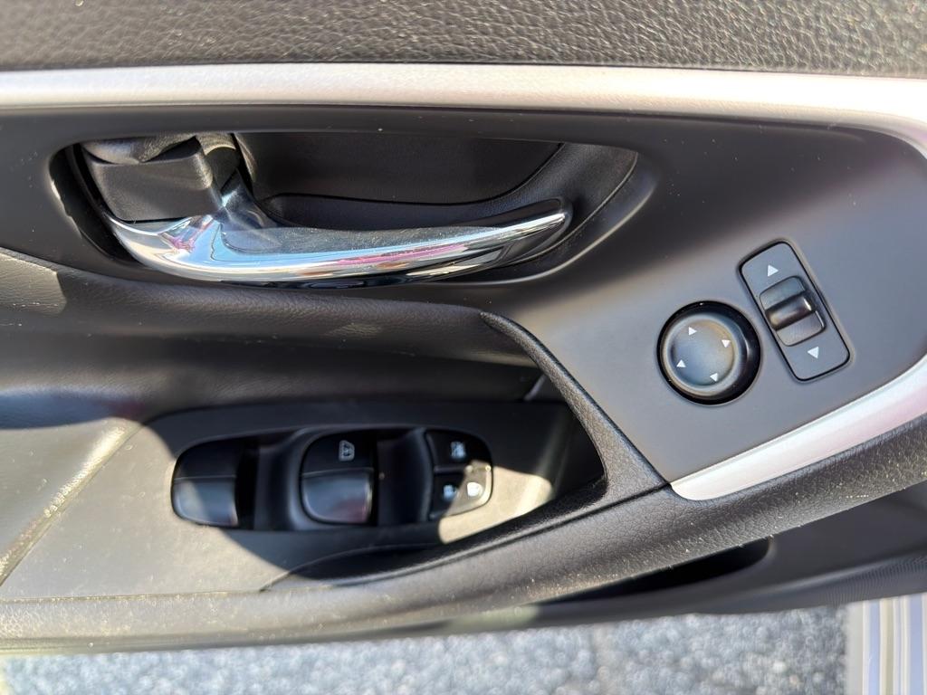 Nissan Altima 4dr Sdn I4 2.5 SV 2016