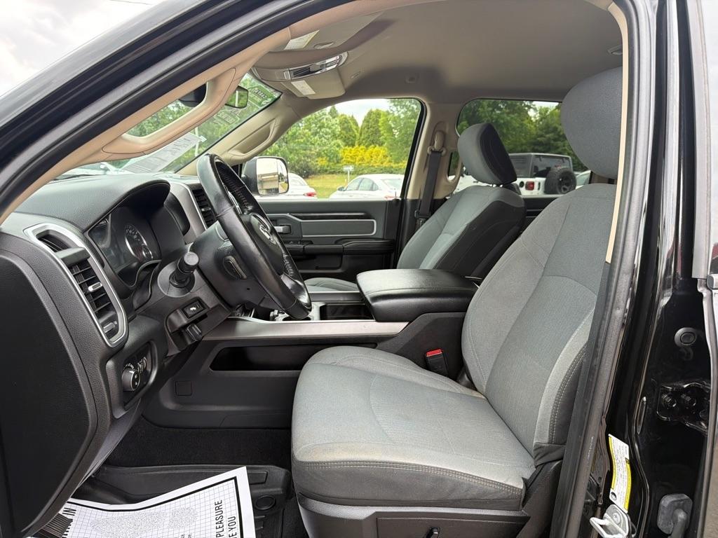 RAM 2500 Big Horn 4x4 Crew Cab 6'4" Box 2019