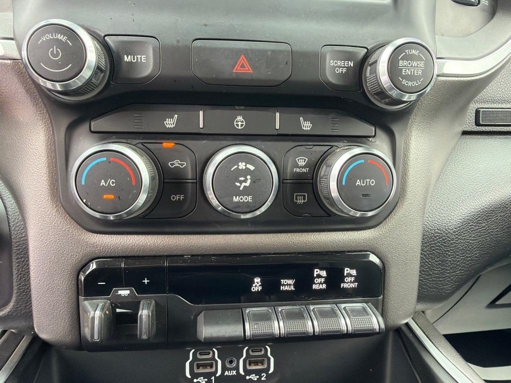 RAM 2500 Big Horn 4x4 Crew Cab 6'4" Box 2019