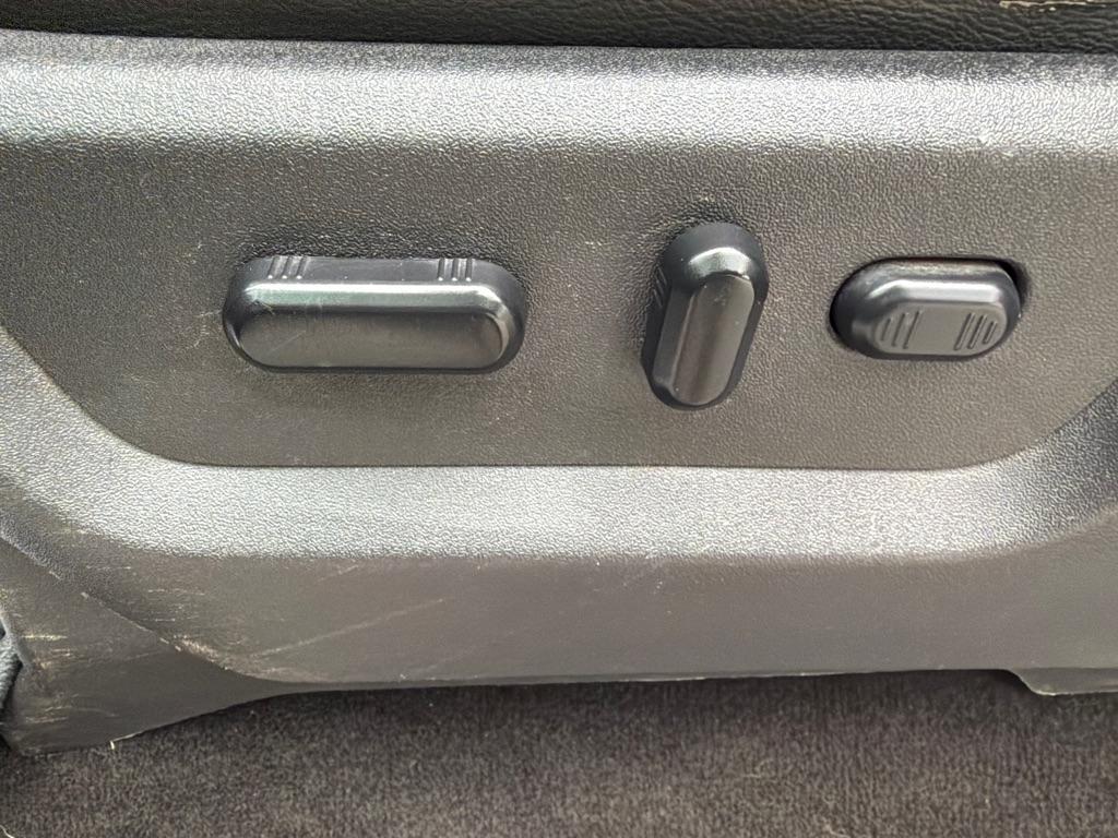 Ford Super Duty F-250 SRW 4WD Crew Cab 156" Lariat 2013