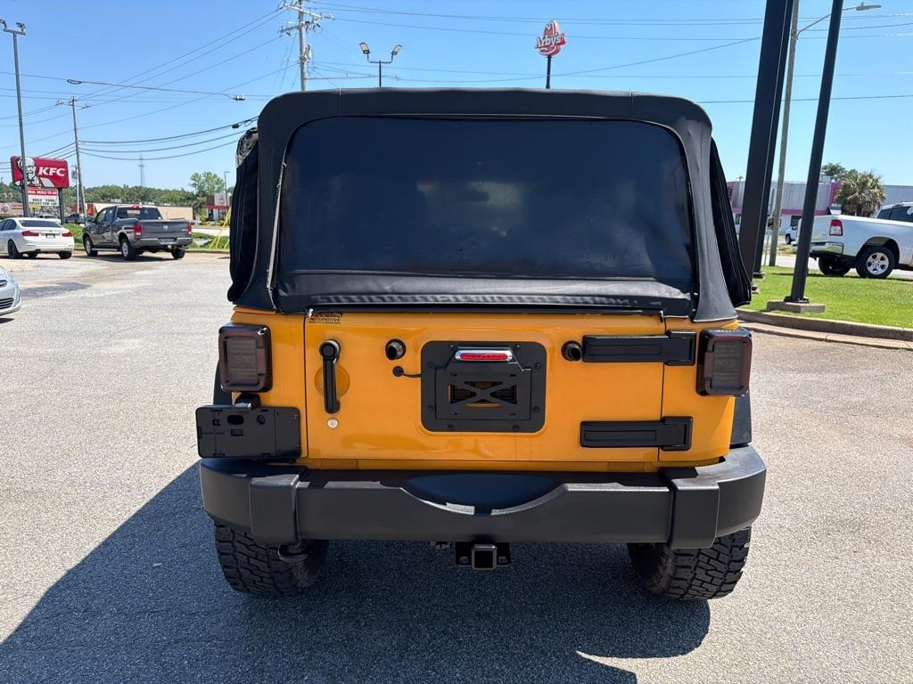 Jeep Wrangler Unlimited 4WD 4dr Rubicon 2012