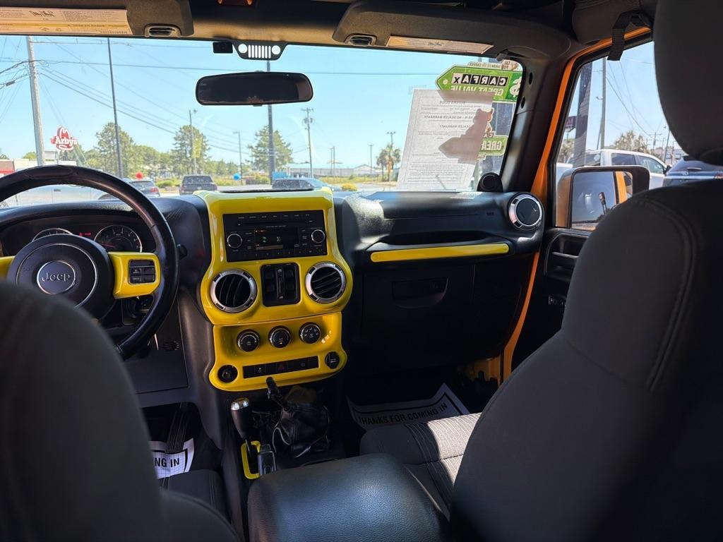 Jeep Wrangler Unlimited 4WD 4dr Rubicon 2012