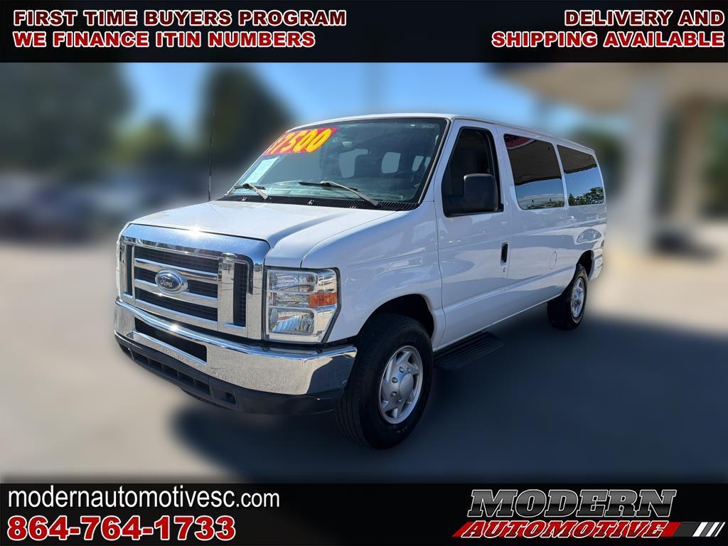 2013 Ford Econoline Wagon E-350 Super Duty XLT